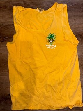 OFFERS! Pineapple Willy's Yellow Graphic Tank Top size small comfort colors tank